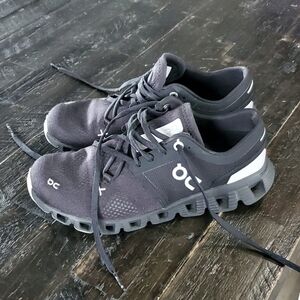 OC On Running On cloud x Helion gym shoes authentic